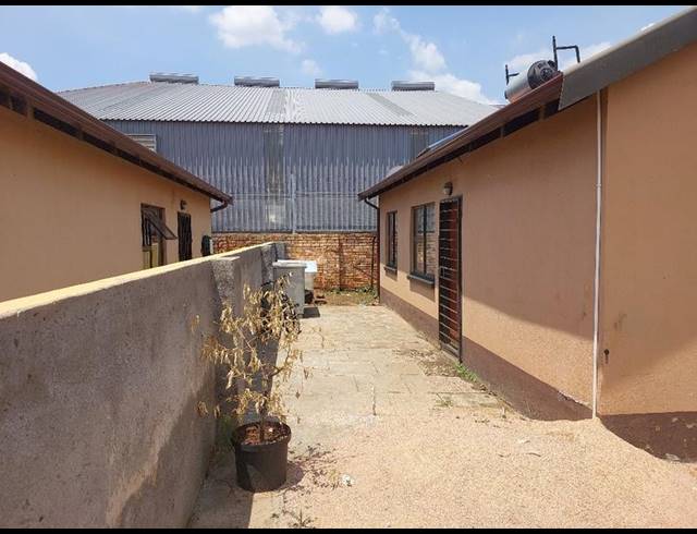 3 BEDROOM HOUSE FOR SALE IN WINDMILL PARK